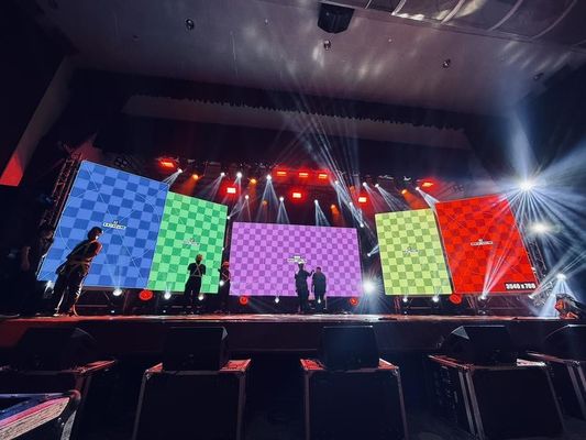 Πίνακα LED οθόνης επιφάνειας 960*960mm σε κανονικό μέγεθος ντουλάπις με πρότυπο SMD3528