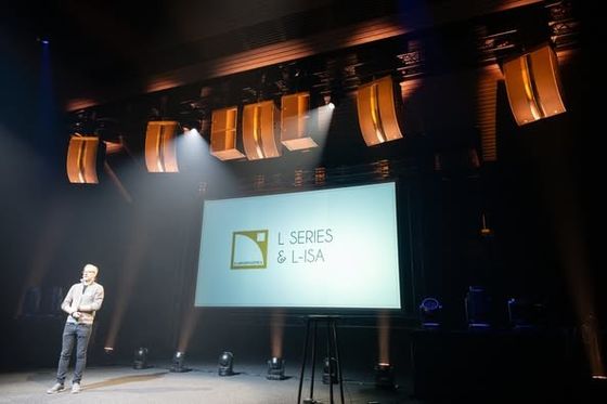 960*960mm Μέγεθος ντουλάπις RGB LED οθόνη με οθόνη θερμοκρασία λειτουργίας -12/50