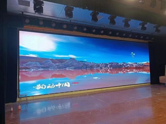 Καλή τιμή P4 Εμπορική διαφήμιση εσωτερικών χώρων Ελαστική ομάδα ταινιών, LED πλήρης χρωματικής οθόνης 768mm*768mm σε απευθείας σύνδεση