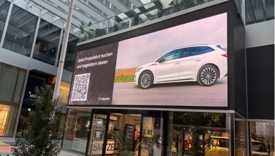 Υλικό αλουμινίου ντουλάπις σταθερή LED οθόνη με 192*192mm μέγεθος μονάδας και μέθοδος συντήρησης υπηρεσίας πίσω