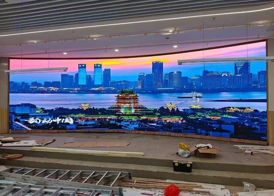 Καλή τιμή Εσωτερική οθόνη full color LED με καλύτερη γωνία θέασης 1m-10m και διάρκεια ζωής 100 ετών σε απευθείας σύνδεση