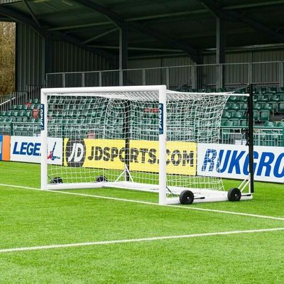 Αξία IP IP65 και αναλογία αντίθεσης 5000 1 Τα τελικά χαρακτηριστικά των ψηφιακών πινάκων αποτελεσμάτων των εγκαταστάσεων