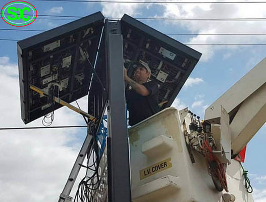 Ηλεκτρονική οδηγημένη ψηφιακή διπλή δευτερεύουσα Ladvertising επίδειξη IP68 πινάκων διαφημίσεων P6 αδιάβροχη