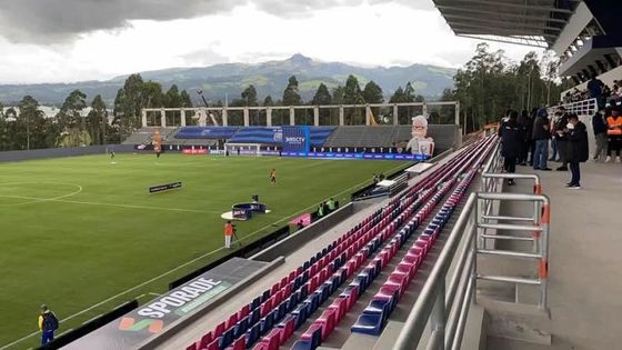 Καλή τιμή Υπαίθριες οδηγημένες περίμετρος επιτροπές SMD3535 σταδίων P10 5500nits σε απευθείας σύνδεση