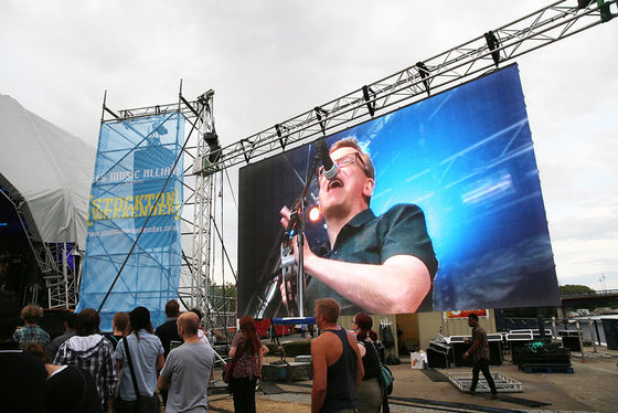 Καλή τιμή 3840Hz εξαιρετικά λεπτό οδηγημένο υπερβολικό HD P4.81 500 x500mm σκηνικού υποβάθρου γραφείο κουρτινών για τον τηλεοπτικό τοίχο 43222 σημεία σε απευθείας σύνδεση