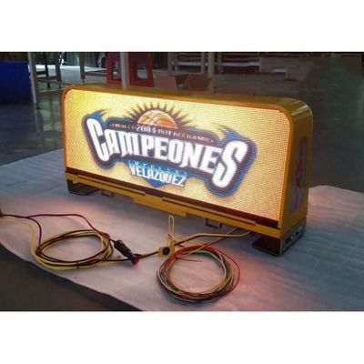 96*32 cm οθόνη LED σήματος αυτοκινήτου με διαμορφώσεις 1R1G1B και πρότυπο CE/ROHS/FCC/ISO2001