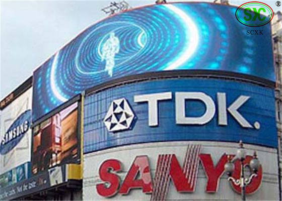 Καλή τιμή Η κυρτή αδιάβροχη IP67 υπαίθρια διαφήμιση οδήγησε την επίδειξη για τον αερολιμένα/τη γυμναστική/την αγορά σε απευθείας σύνδεση