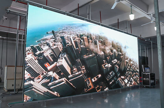 Καλή τιμή η επιτροπή 3840Hz 640x640mm υψηλή αναζωογονεί ICN2153 Kinglight τη μαύρη SMD2022 P2.5 μπροστινή επίδειξη οθόνης υπηρεσιών εσωτερική οδηγημένη σε απευθείας σύνδεση